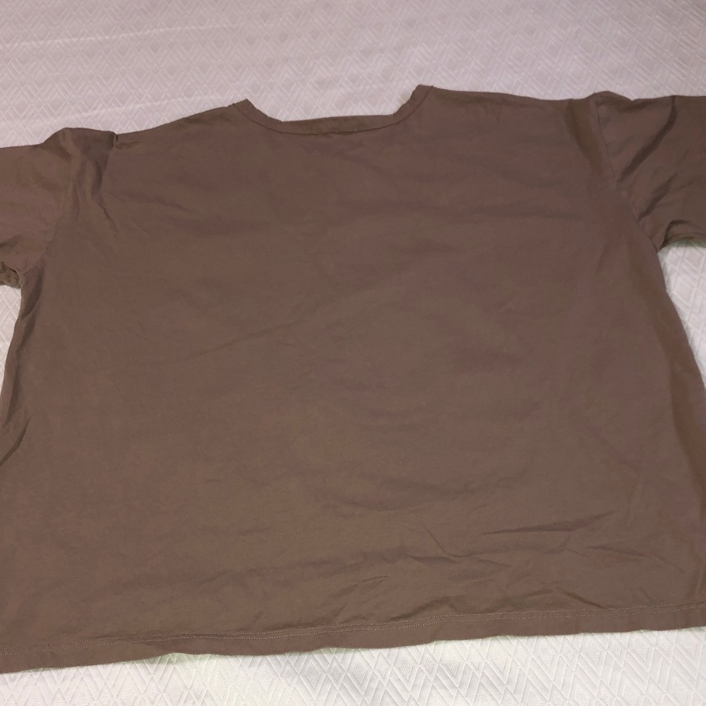 Easel Brown Short Sleeve Tee with Yellow Smiley Print - Picture 6 of 9